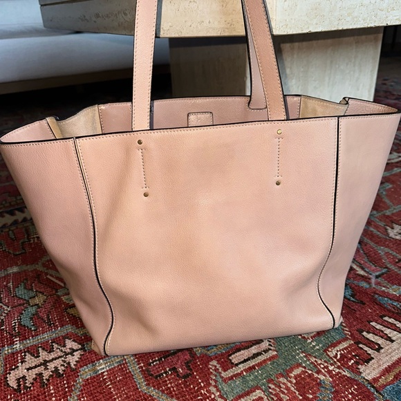 Chic Multicolor Leather Tote Bag - Picture 2 of 4